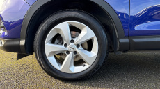 Nissan Qashqai 1.3 DiG-T Acenta Premium 5dr Petrol Hatchback